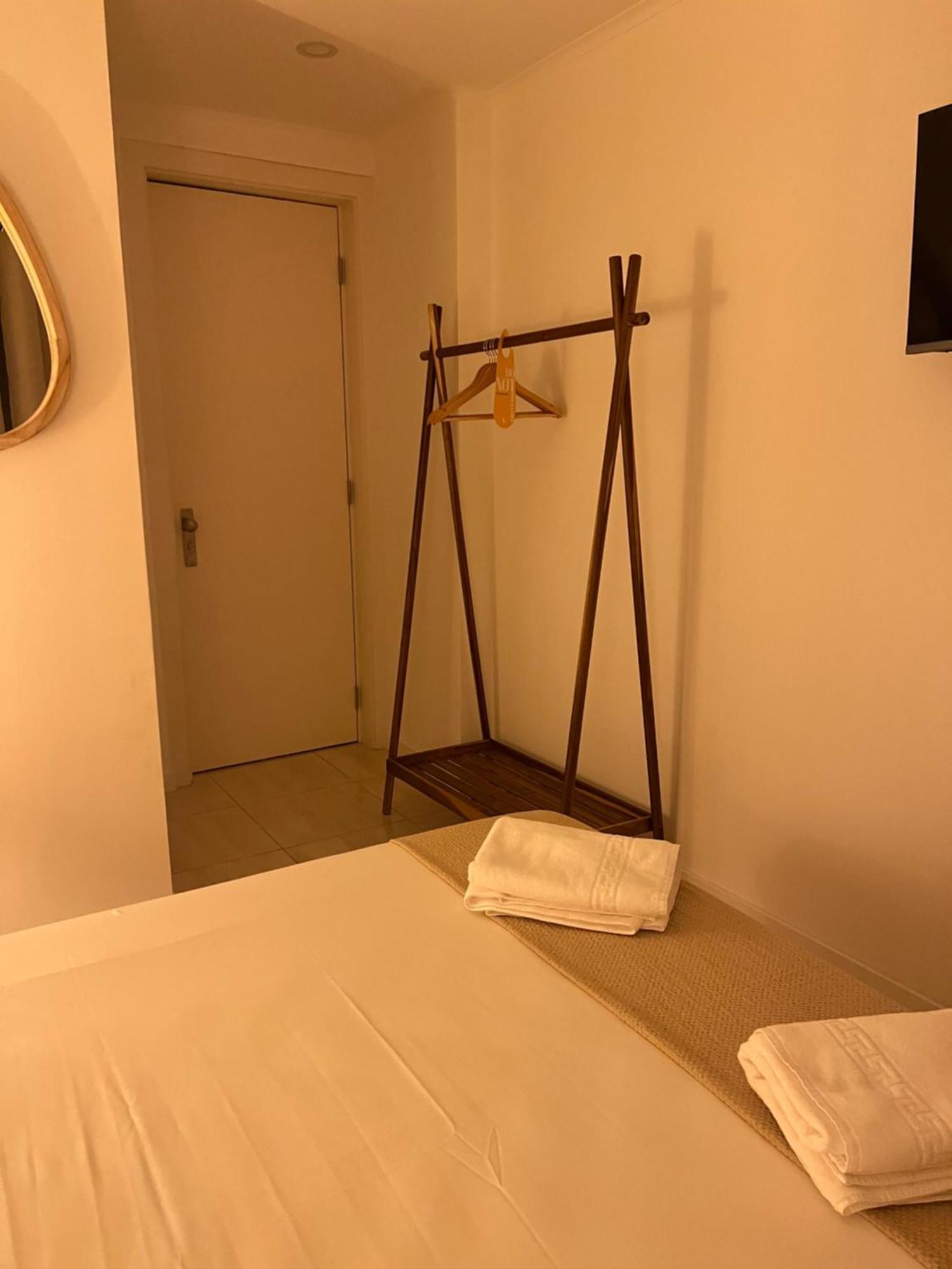 4U Lisbon VI Guesthouse Airport Buitenkant foto