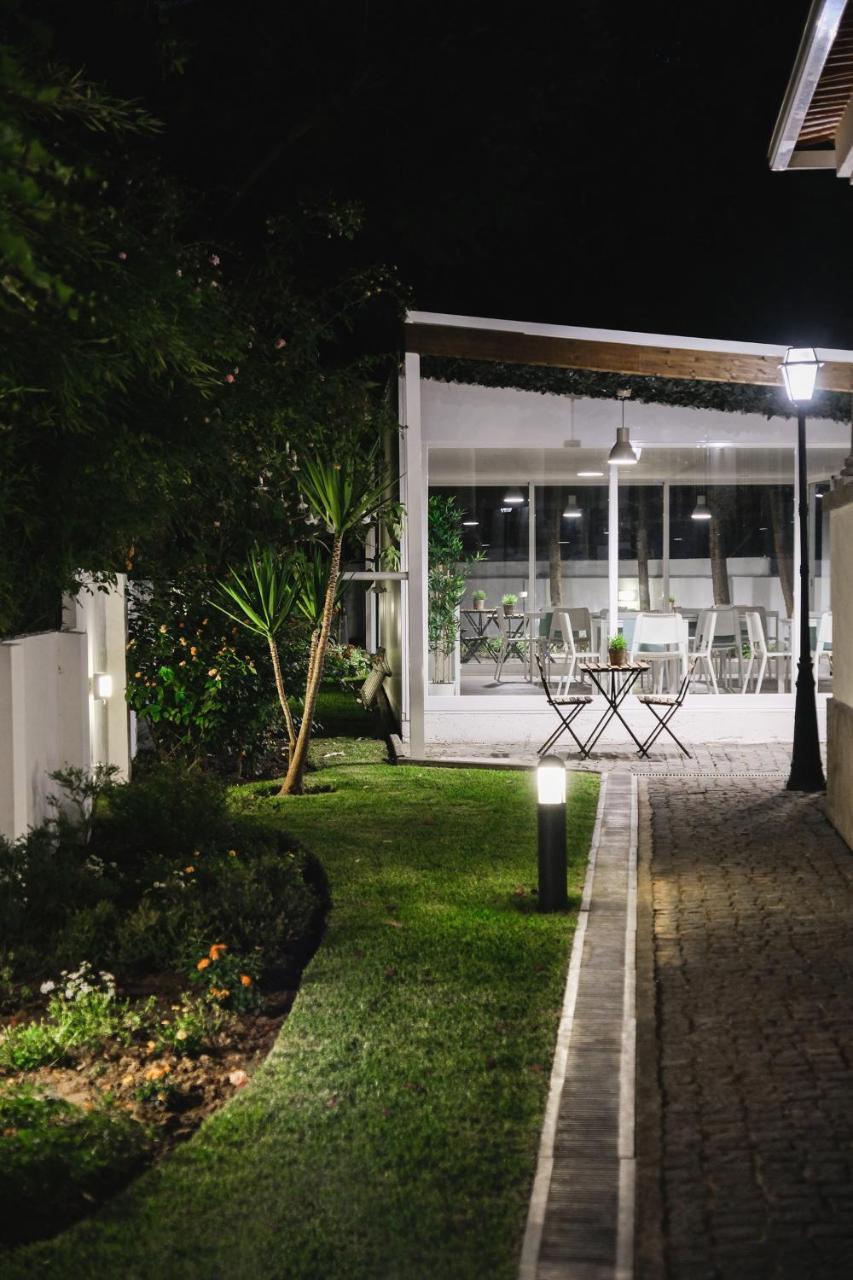 4U Lisbon VI Guesthouse Airport Buitenkant foto