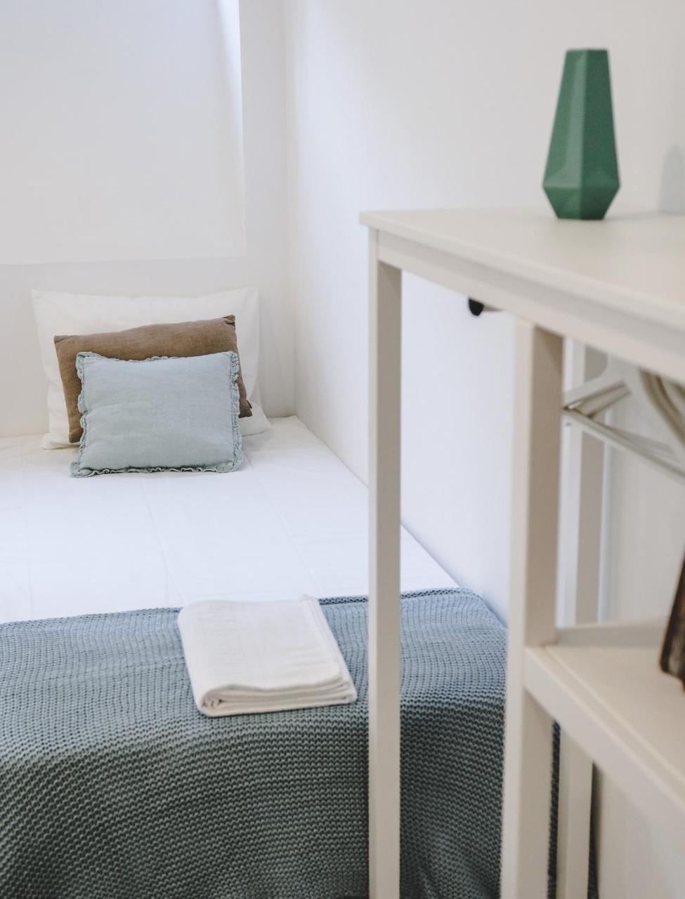 4U Lisbon VI Guesthouse Airport Buitenkant foto
